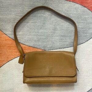 Coach Andrea Flat bag beige leather